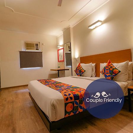 Fabhotel Lord Inn Yeni Delhi Dış mekan fotoğraf