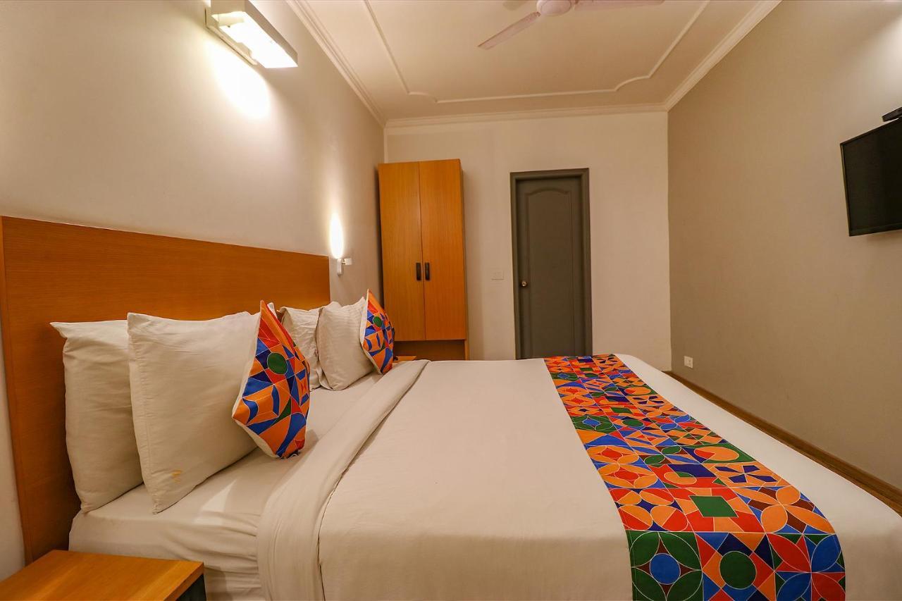 Fabhotel Lord Inn Yeni Delhi Dış mekan fotoğraf